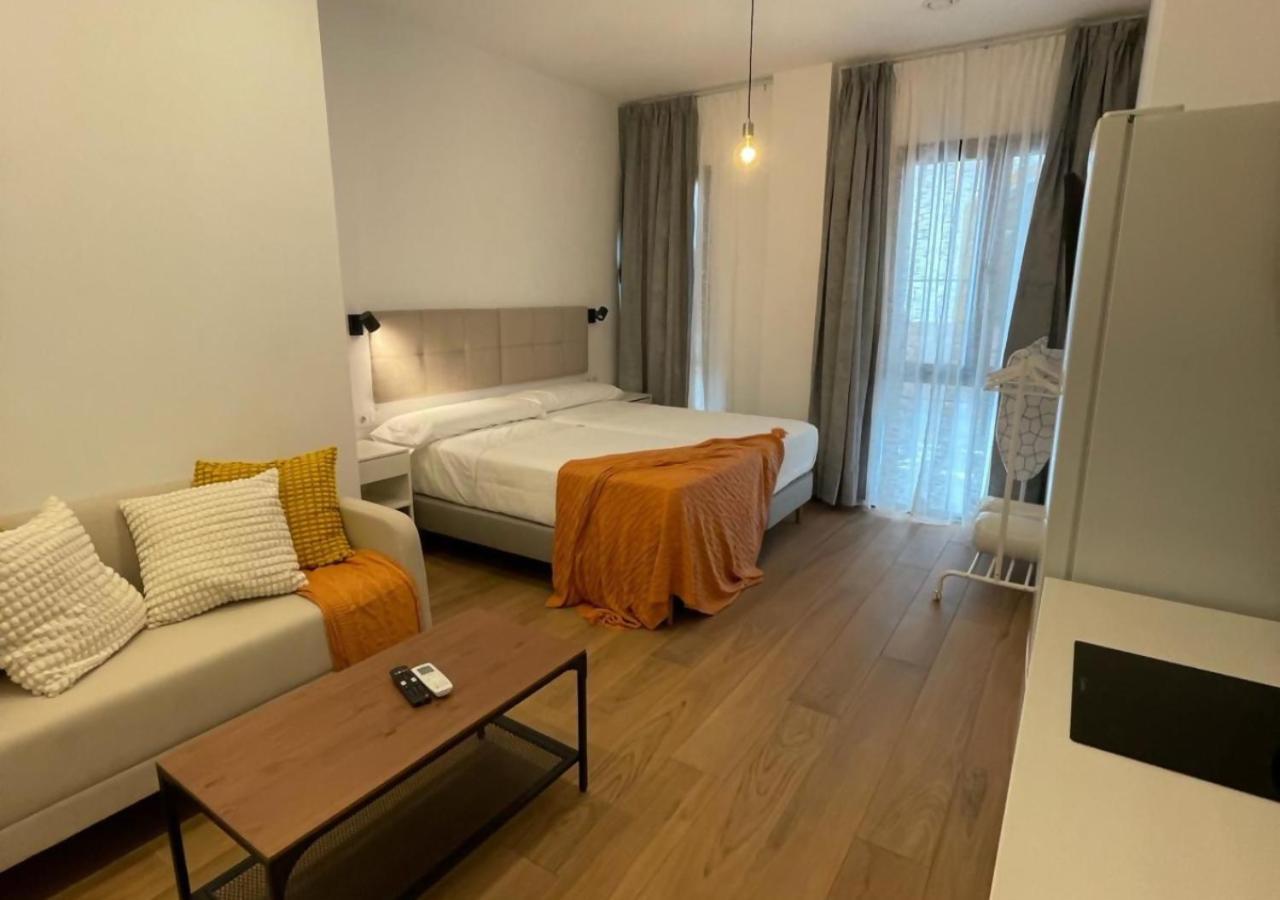Global Suites Sevilla Exteriör bild
