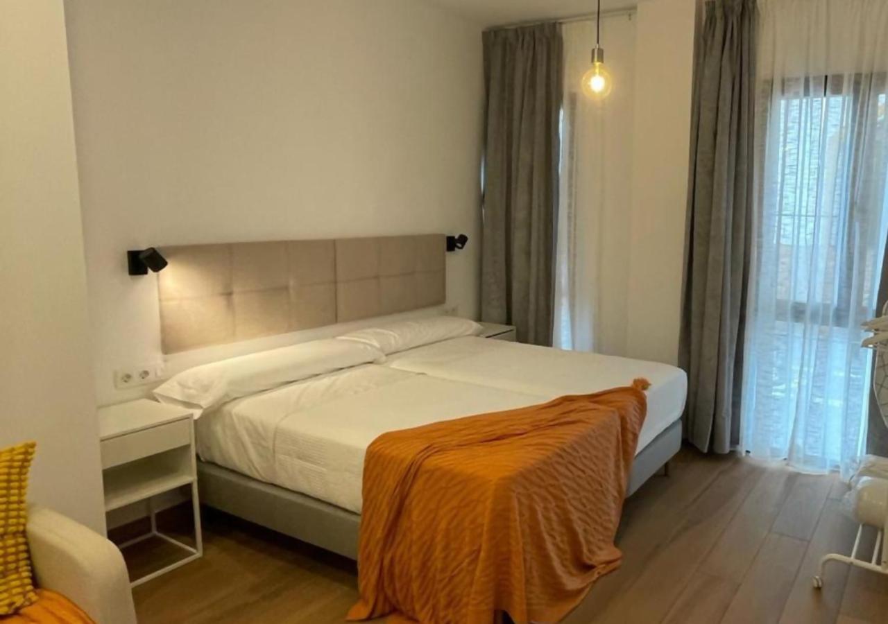 Global Suites Sevilla Exteriör bild