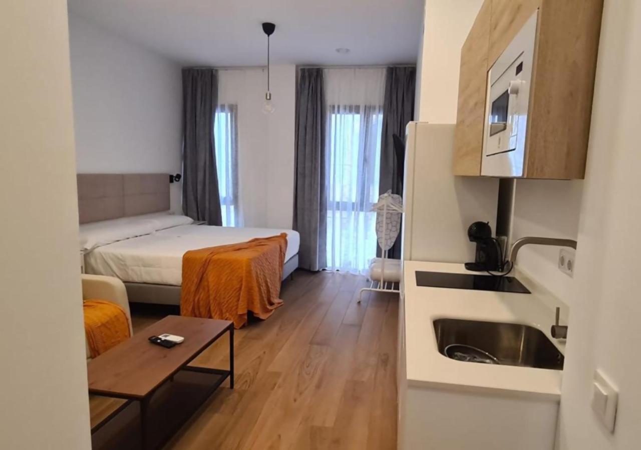 Global Suites Sevilla Exteriör bild