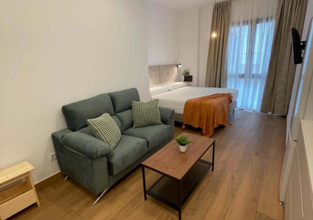 Global Suites Sevilla Exteriör bild