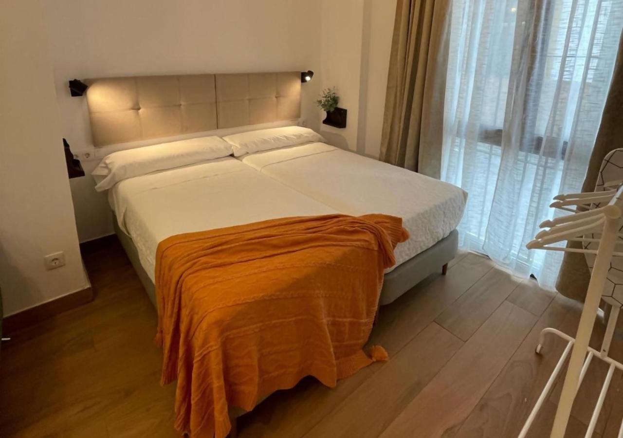 Global Suites Sevilla Exteriör bild