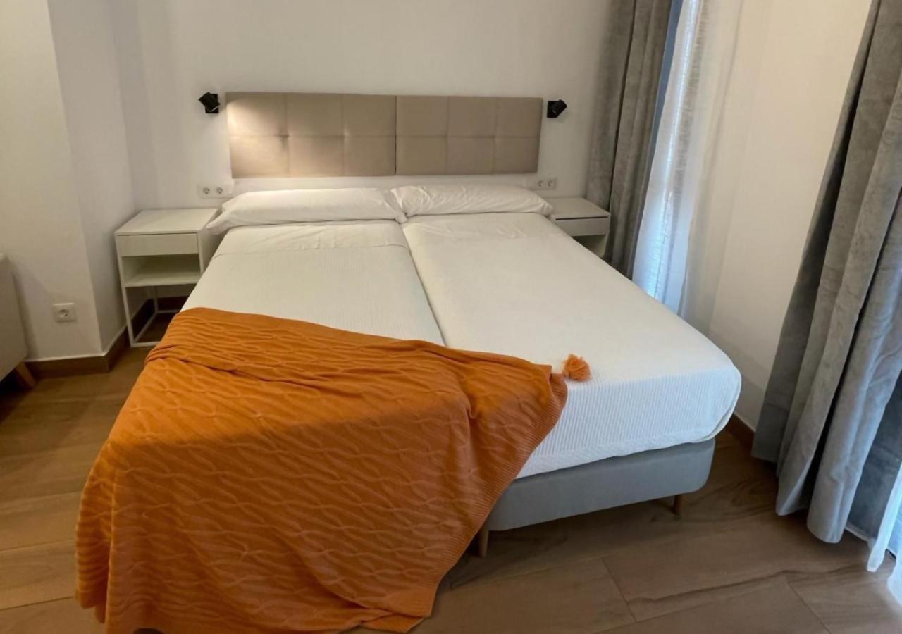 Global Suites Sevilla Exteriör bild