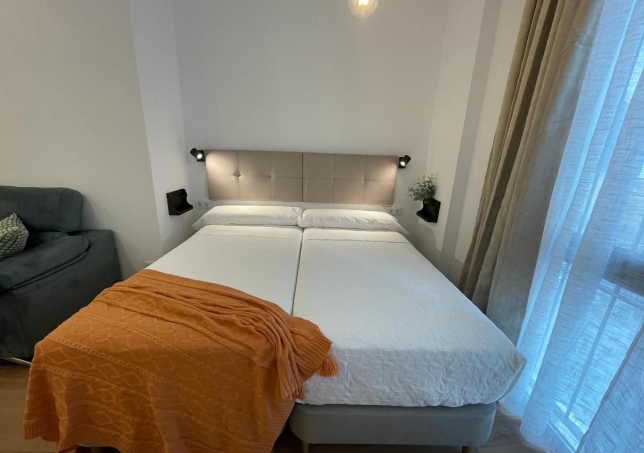 Global Suites Sevilla Exteriör bild